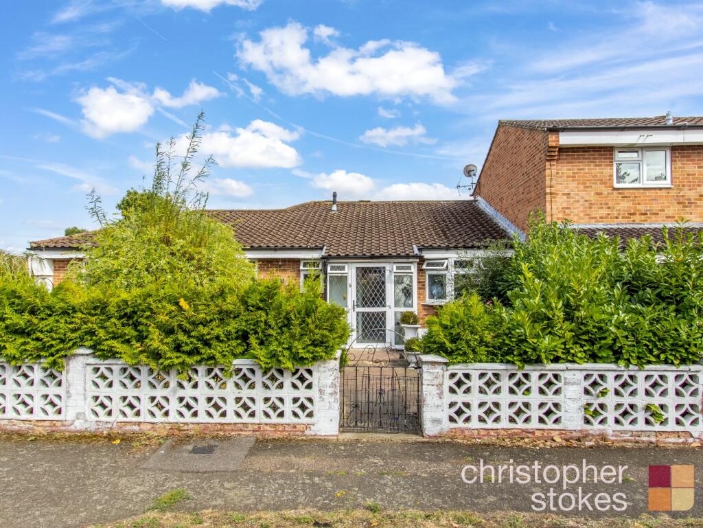 2-bed semi-detached on Elderbek Close, Cheshunt, Hertfordshire, EN7 6HT, £450,000