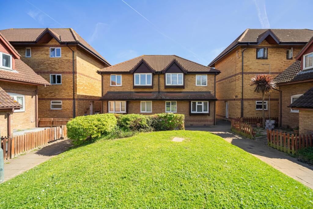 Main image of property: Columbus Square, Erith, DA8