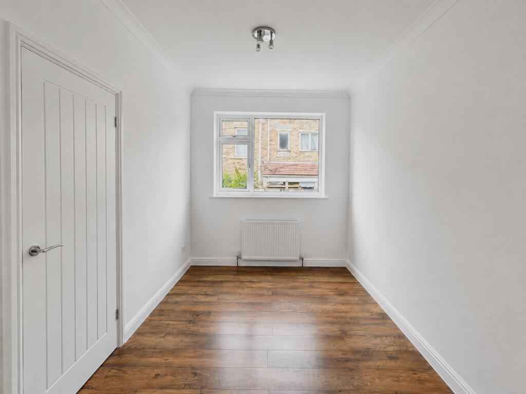 Beech Street, Mirfield, West Yorkshire, WF14 photo 4