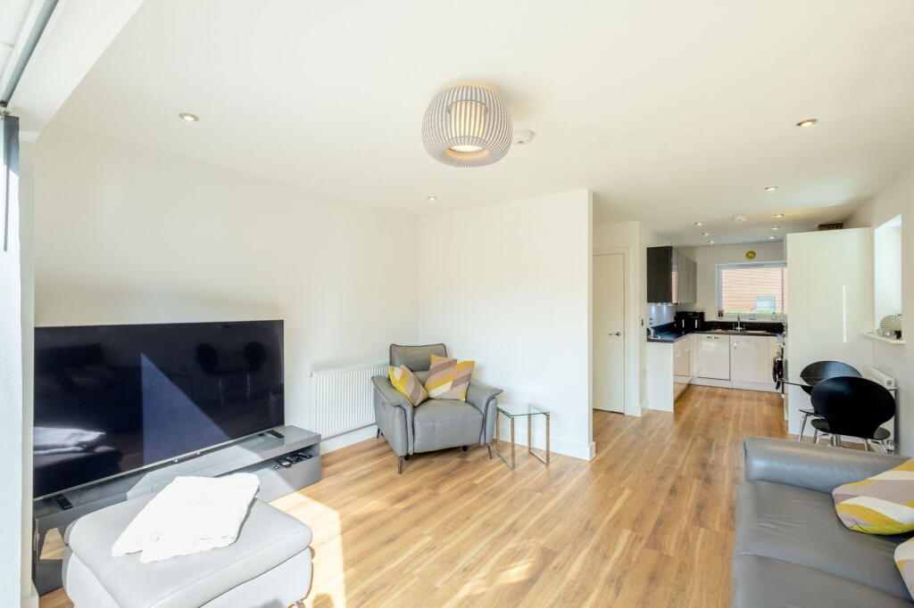 House in Rushcliffe, East Leake - View 3