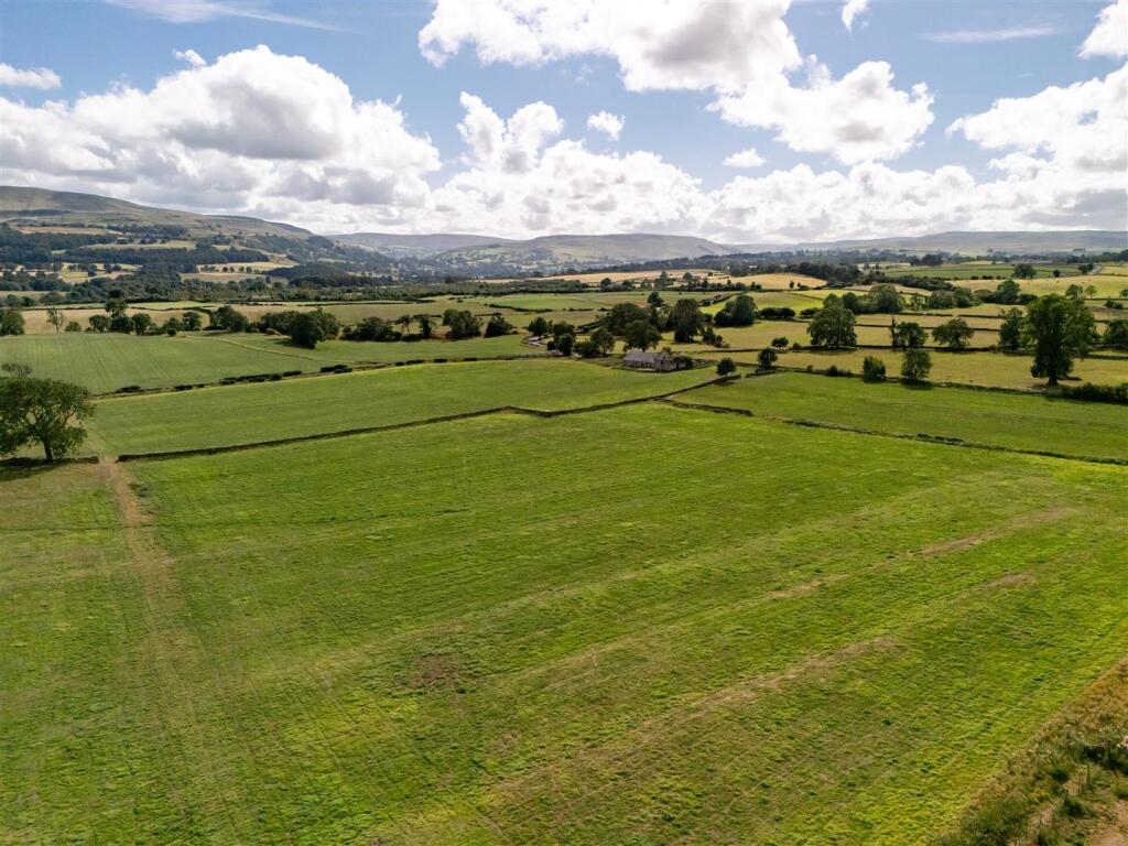 Castle Gate Farm, Leyburn photo 4