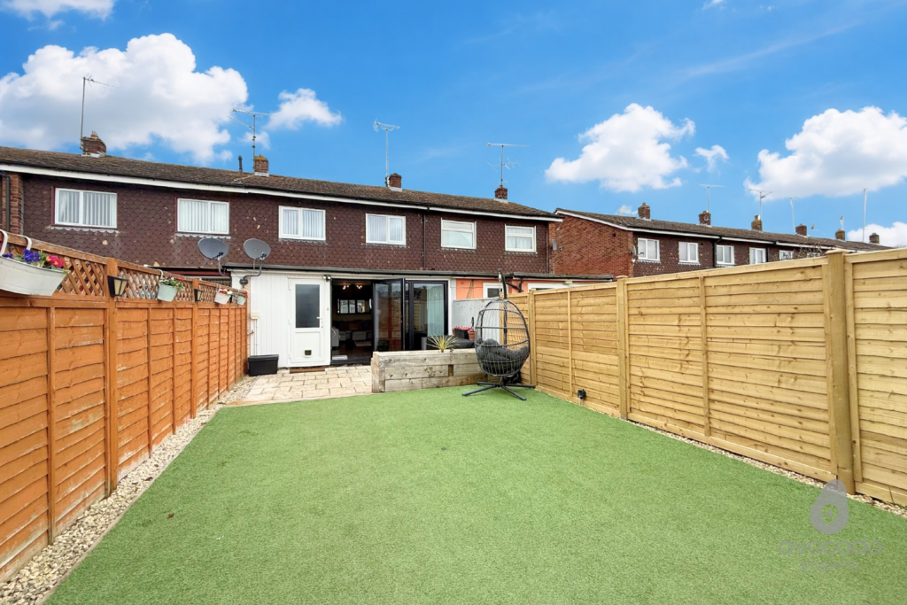 House in Woodley, Wokingham - View 4