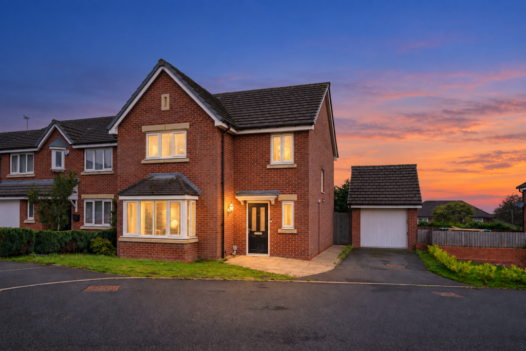 House in West Lancashire, Up Holland - View 4