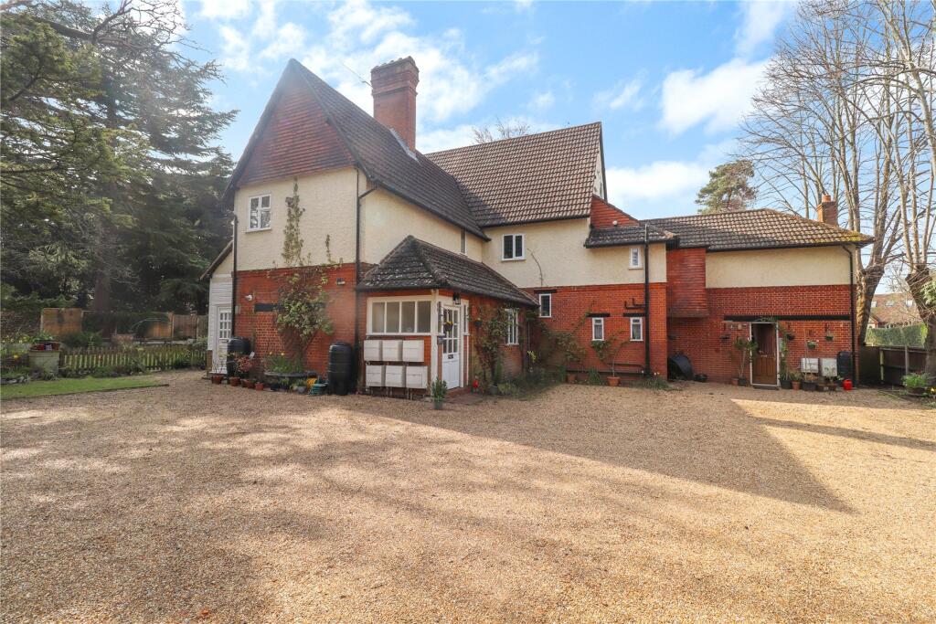 Main image of property: Pembroke Road, Woking, Surrey, GU22
