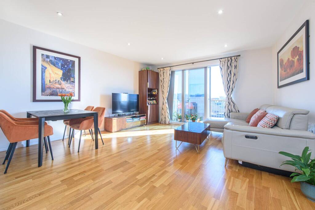 Main image of property: Fortune Green Road, West Hampstead, London, NW6