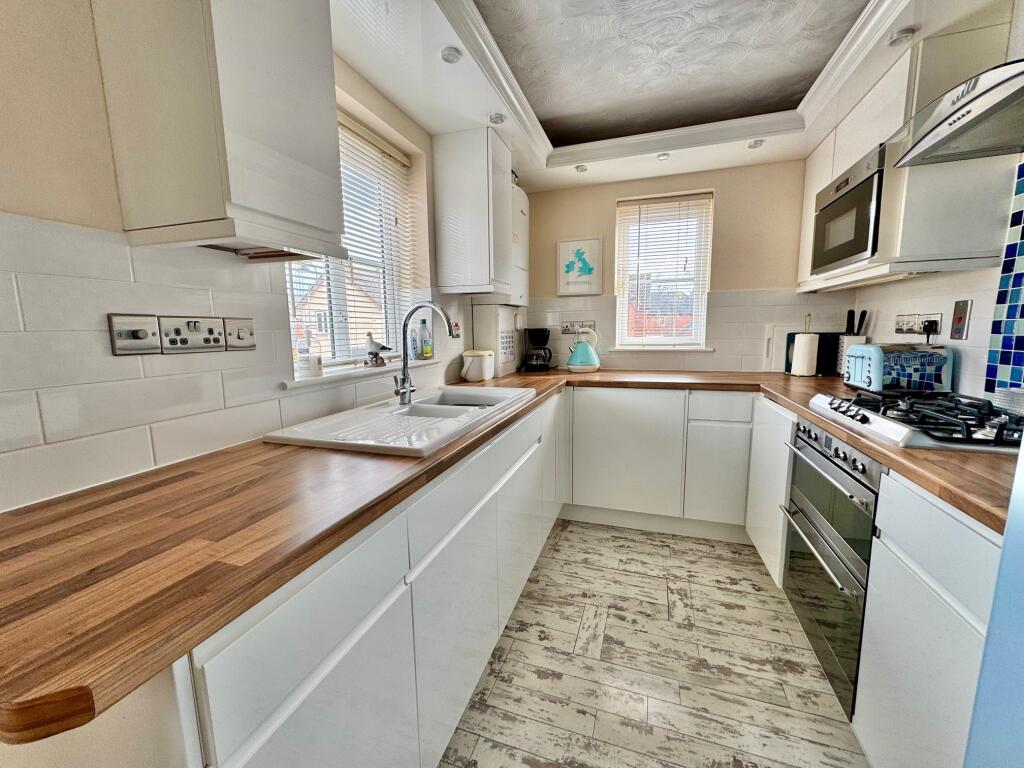 28 Shelly Reach, Exmouth photo 3