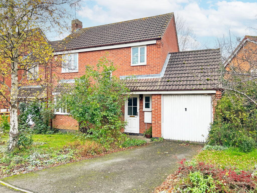 Main image of property: Foxglove Road, Hamilton, Leicester, Leicestershire, LE5 1TD