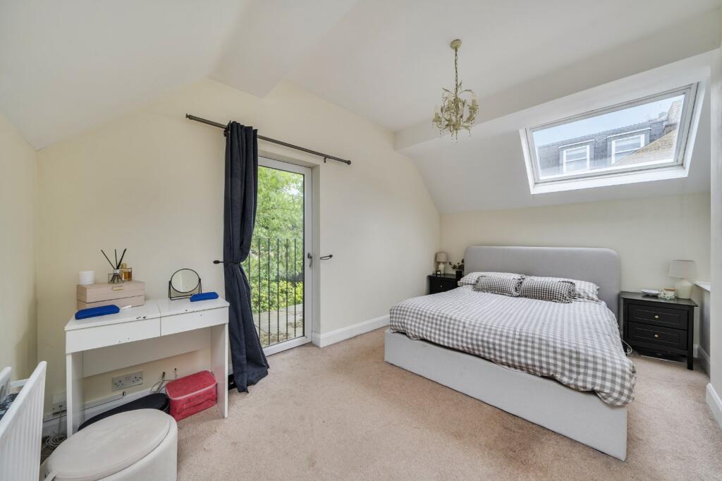 House in London, Merton - View 3