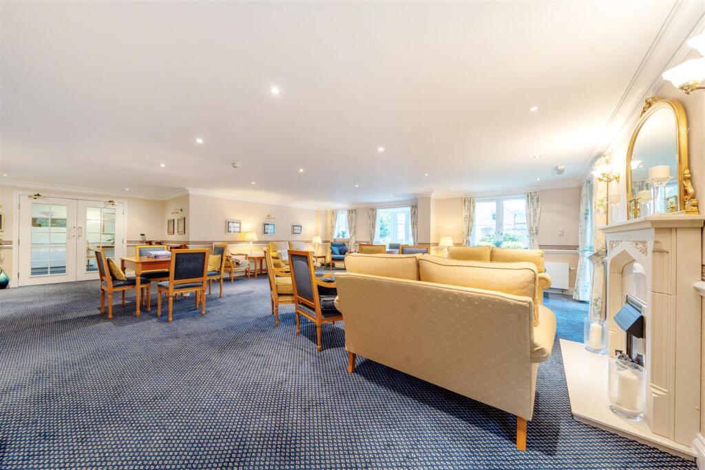 Pegasus Court, Wantage, Oxfordshire, OX12 photo 3