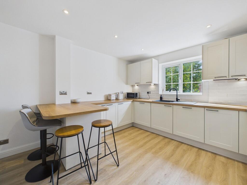 Apartment in Chester, Hoole, City of Chester - View 2