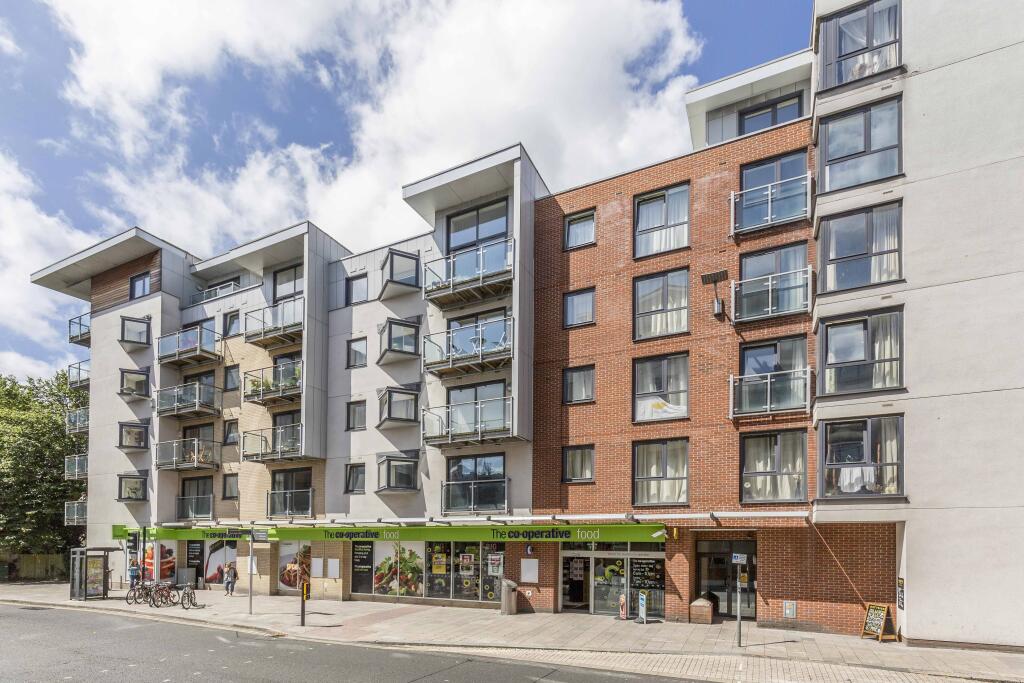 Main image of property: High Street, Southampton, Hampshire, SO14