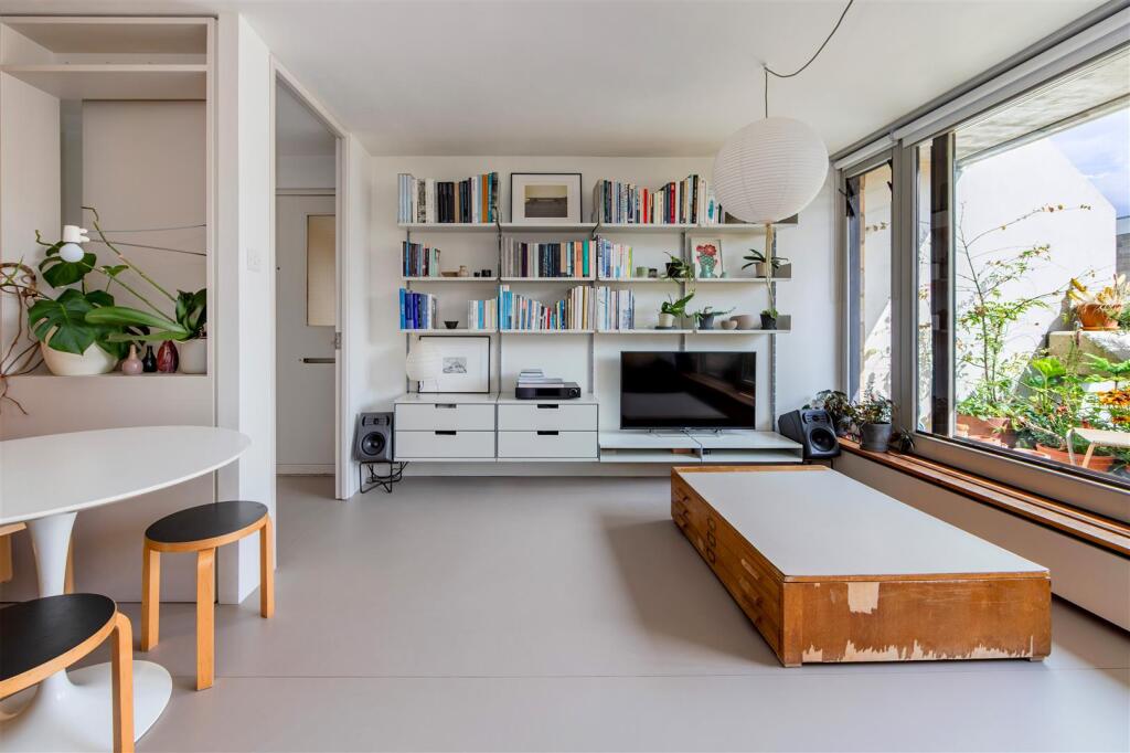 Apartment in London - View 4