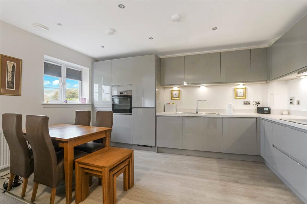 Apartment in Kilmarnock - View 4
