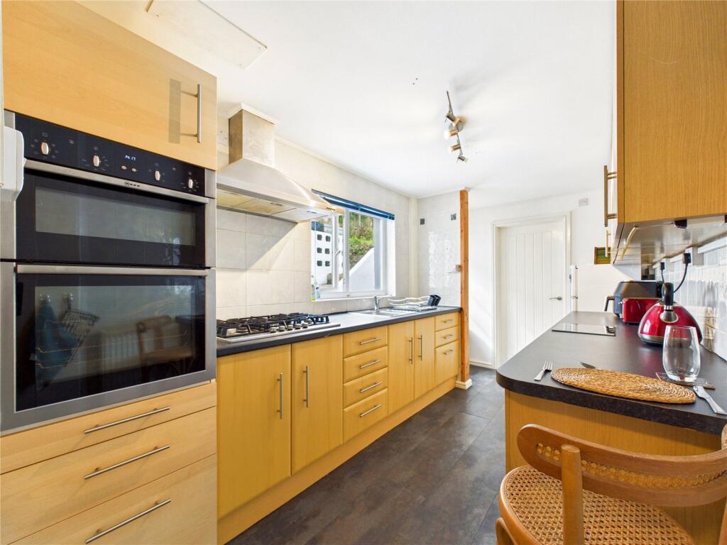House in Narberth, Pembrokeshire - View 5