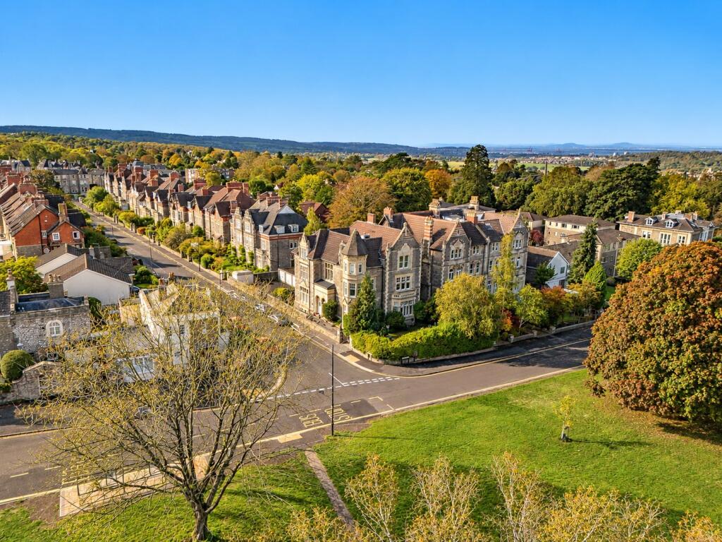 Apartment in Bristol, Westbury Park - View 5