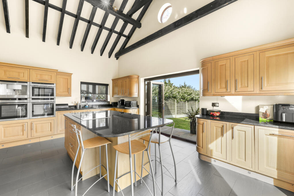 Main image of property: Mott Street, Loughton, Essex, IG10