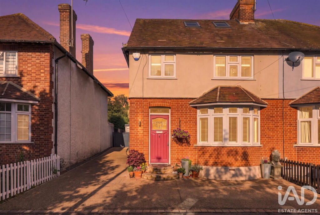House in Bishop's Stortford, Hockerill - View 4