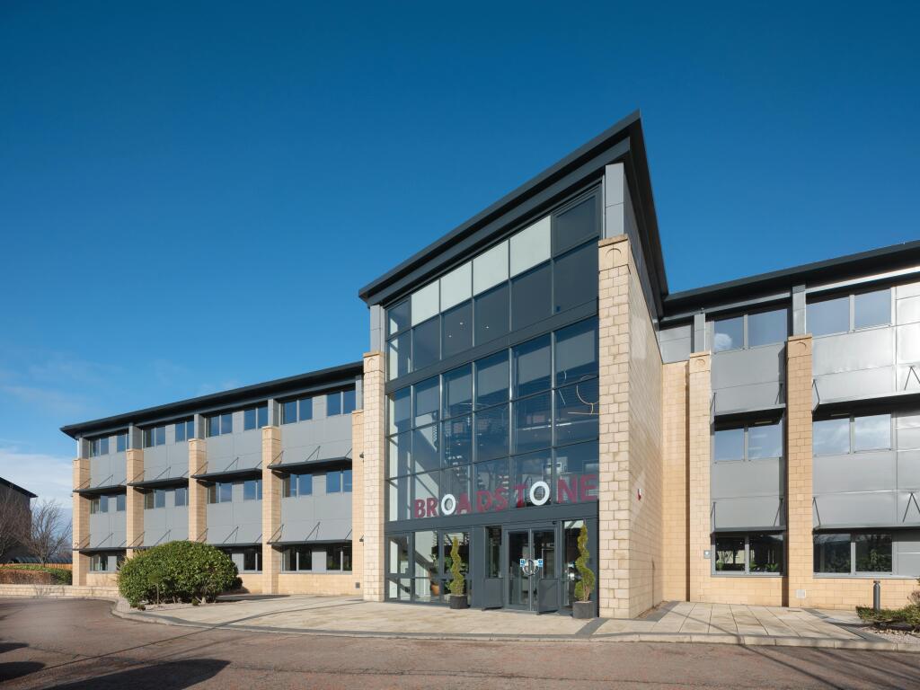 5784001McAteer.jpg