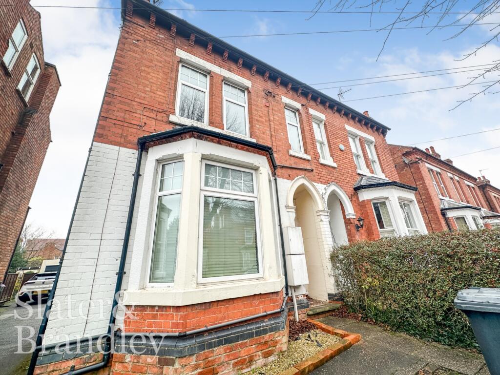 Main image of property: 32 Chaworth Road, West Bridgford, Nottingham