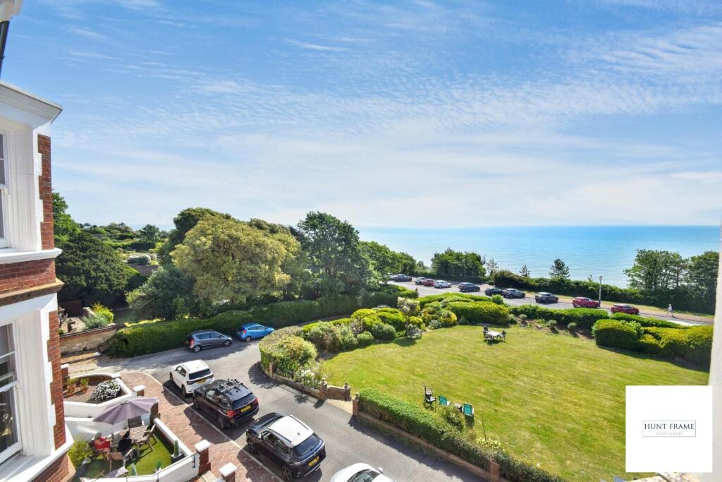 Apartment in Eastbourne, East Sussex - View 5