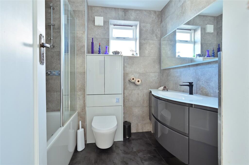 Additional image 5 of Oakwood Drive, St. Albans, Hertfordshire