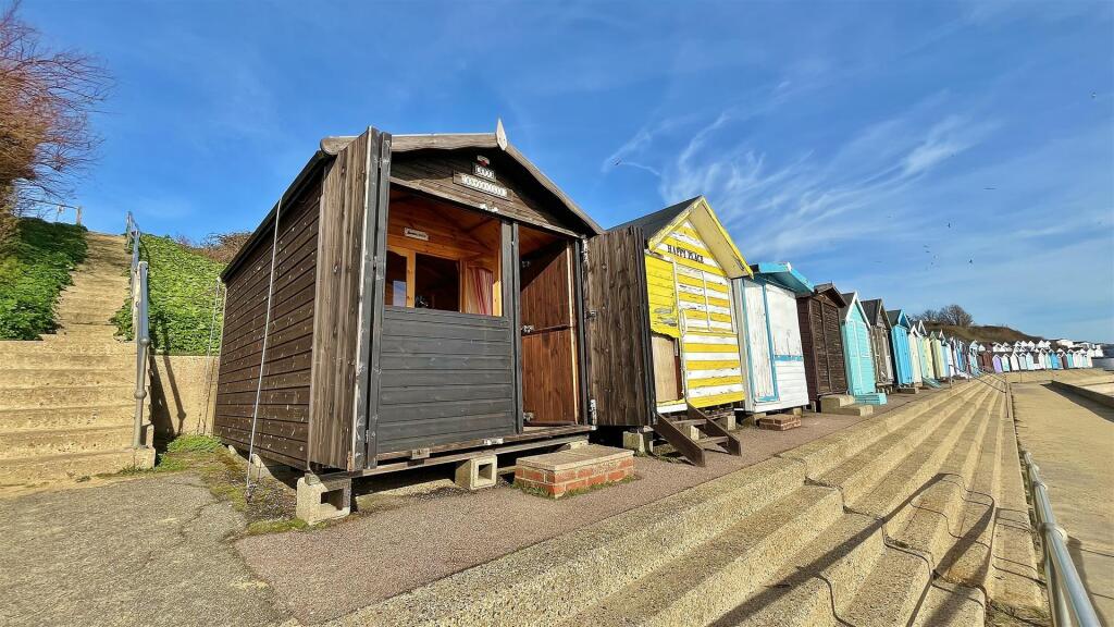 Main image of property: Eastcliff, Walton-on-the-Naze