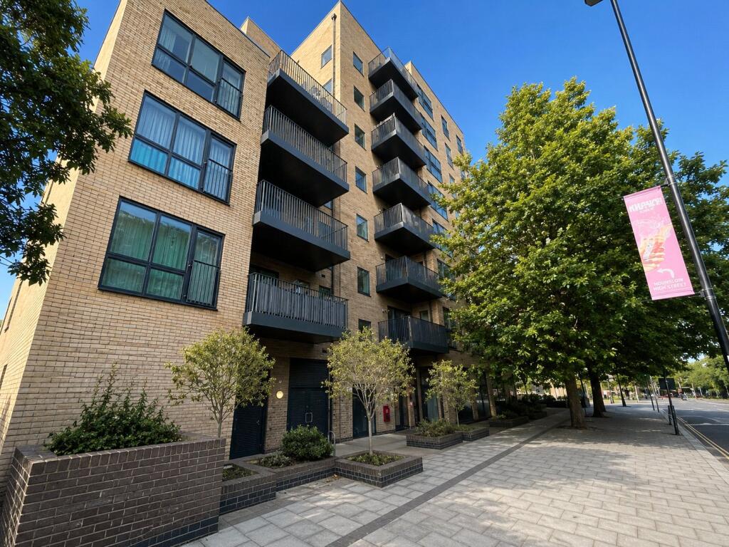 Main image of property: Lampton Road, Hounslow, Greater London, TW3