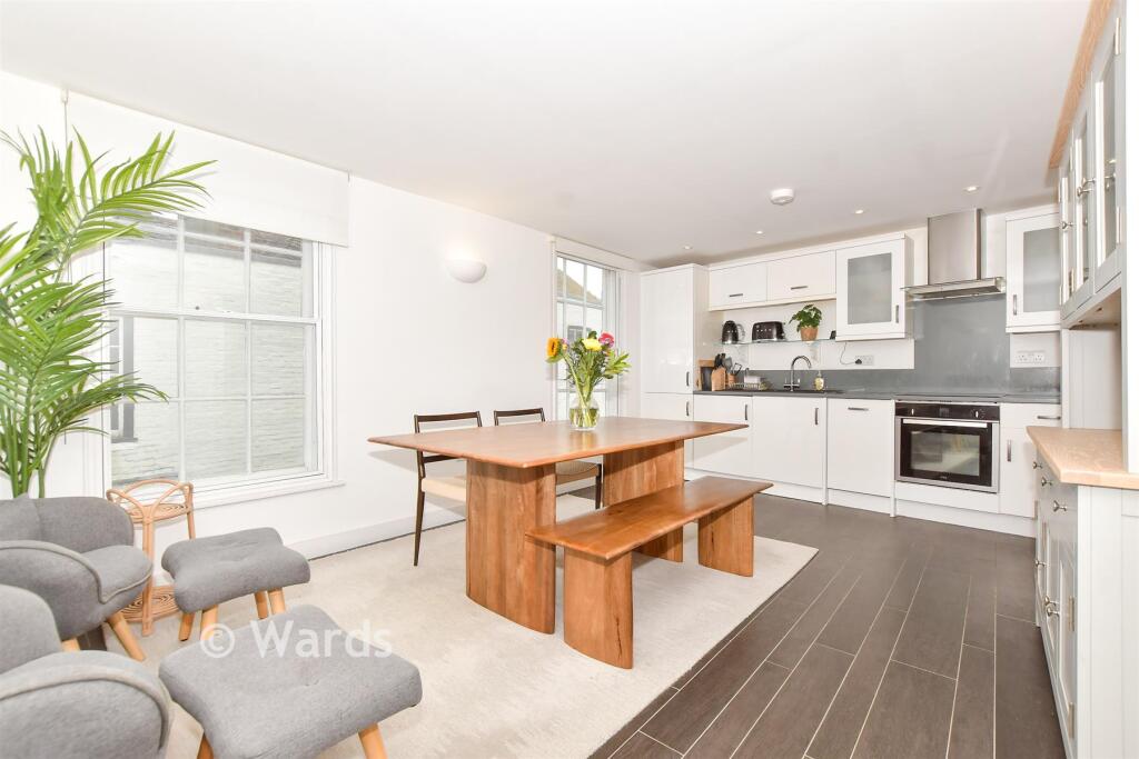 Apartment in Canterbury, The King's Mile - View 2