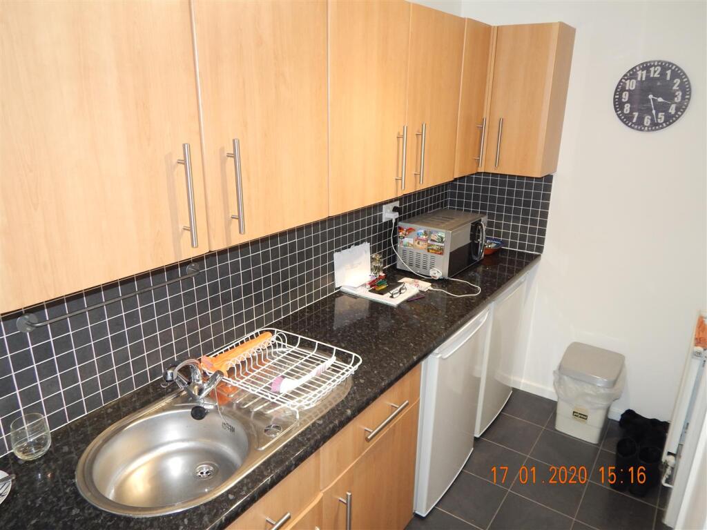 House in Redditch, St Georges - View 3