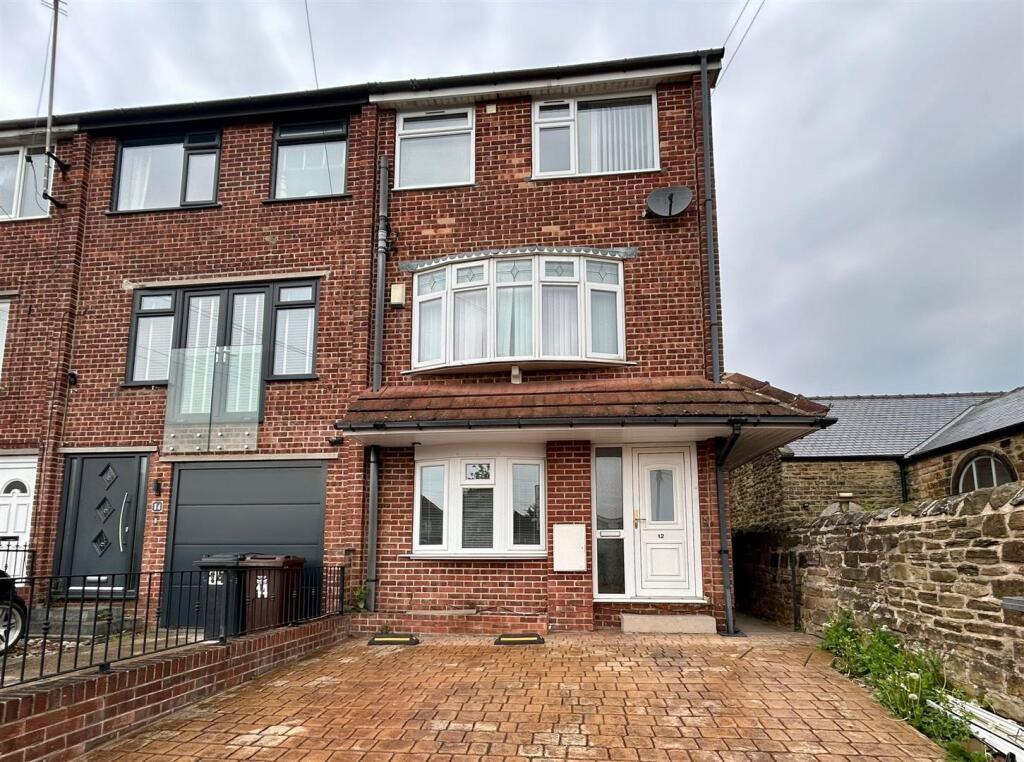 Main image of property: Hollinsend Road, Sheffield