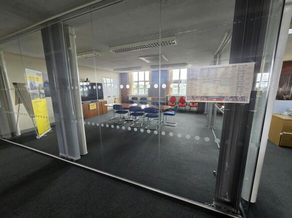 Office/Meeting Room