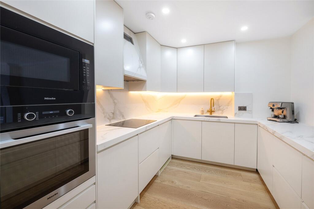 Apartment in London - View 2
