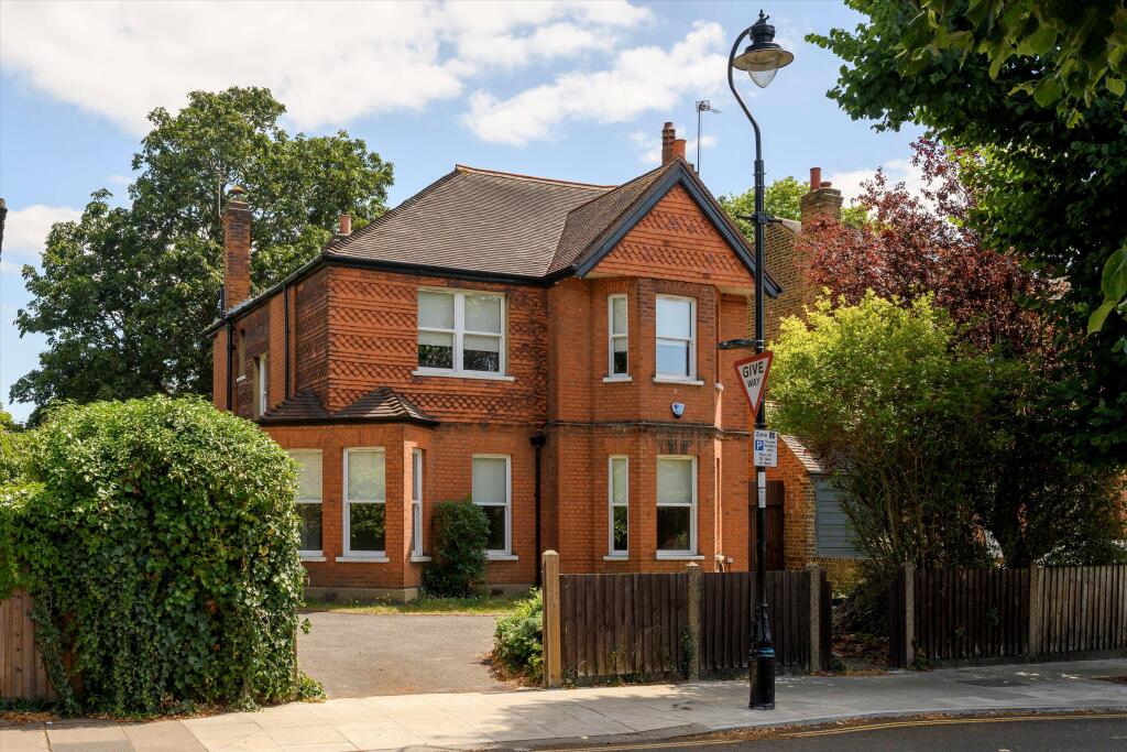 Main image of property: Culmington Road, London W13