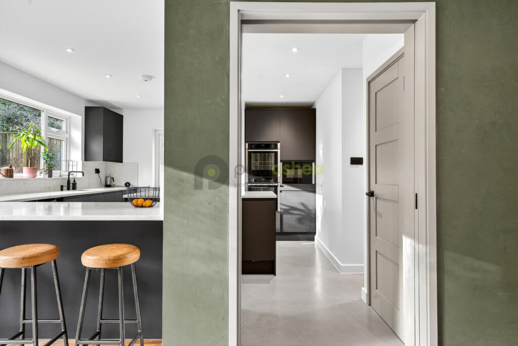 Main image of property: Shirley Church Road, Croydon, Surrey