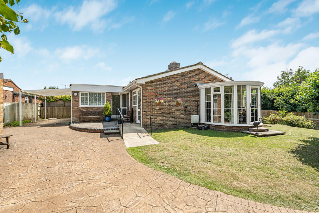Main image of property: Coach Way, Benson, OX10