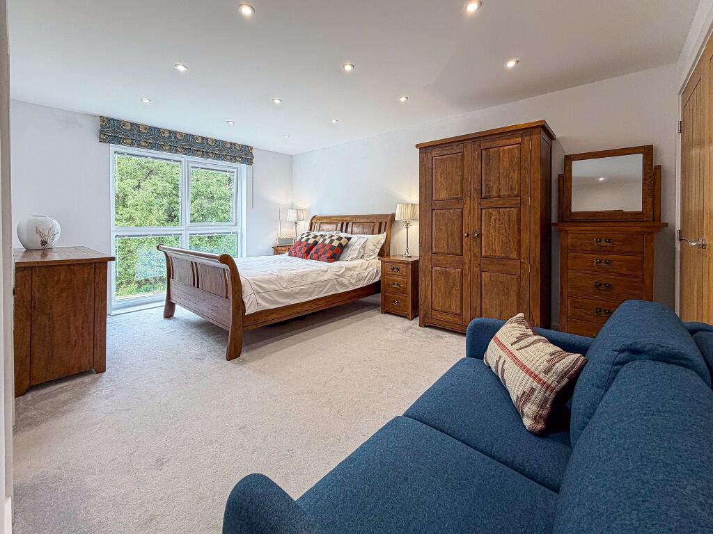 Dahlia Road, Callerton, Newcastle upon Tyne photo 4