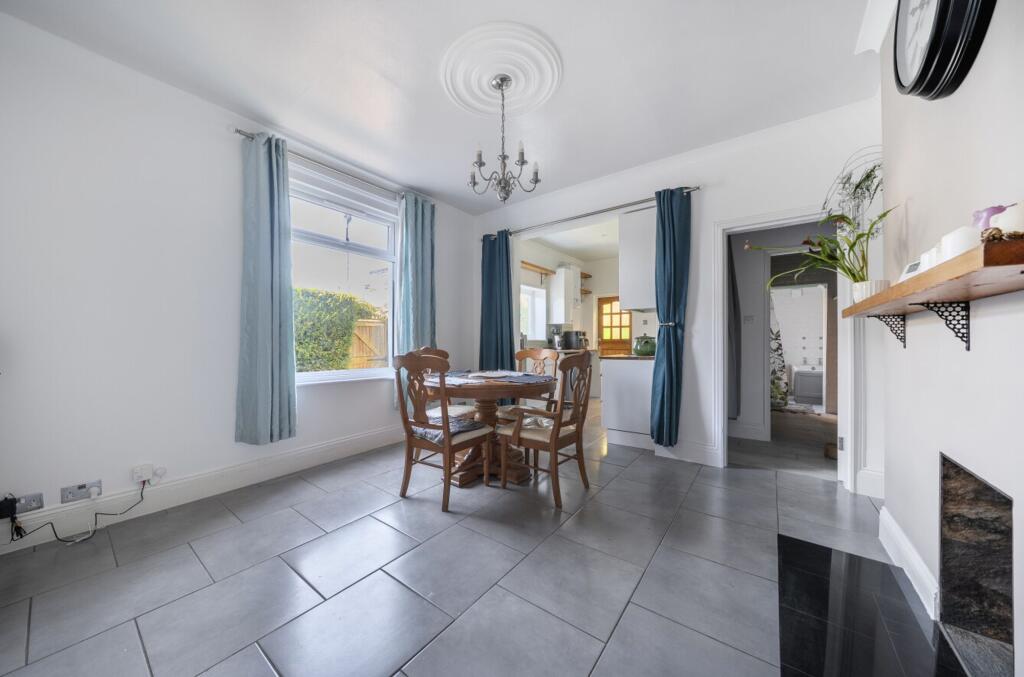 Apartment in Tonbridge - View 2