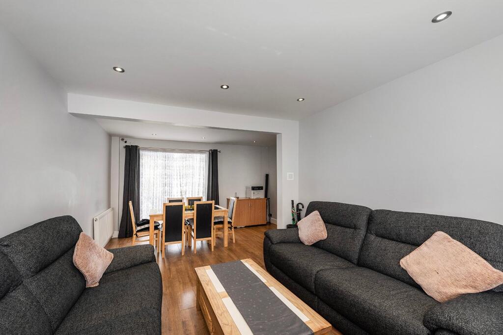 Birkdale Road, Abbey Wood, London, SE2 photo 2