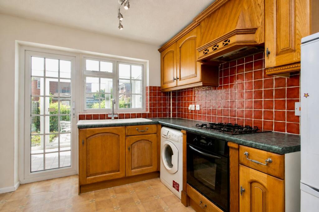 Icknield Way East, Baldock, SG7 photo 4