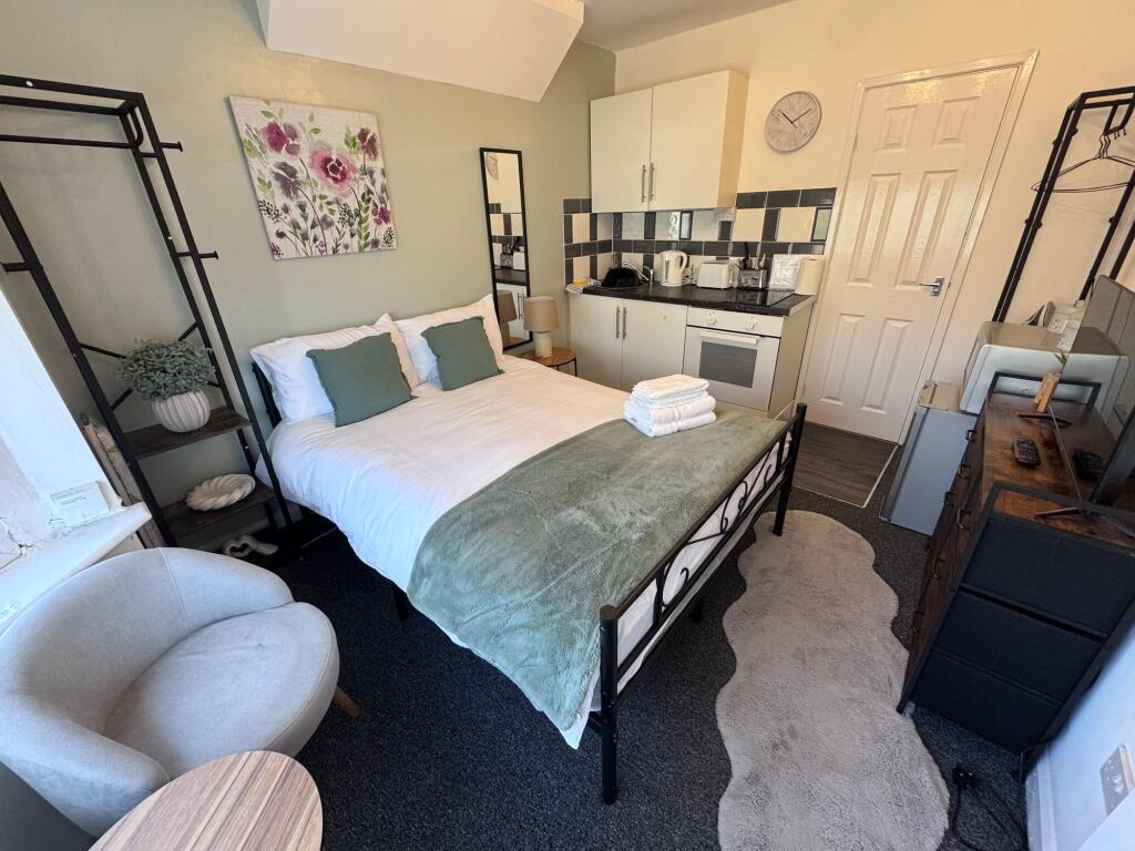Apartment in Coventry - View 2