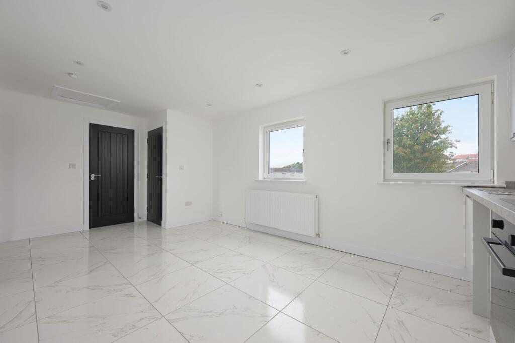 Apartment in Hill of Beath, Fife - View 3