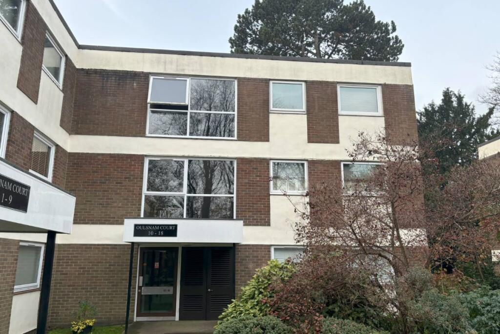 Main image of property: Flat 13 Oulsnam Court, Wake Green Park, Birmingham, West Midlands, B13 9XT