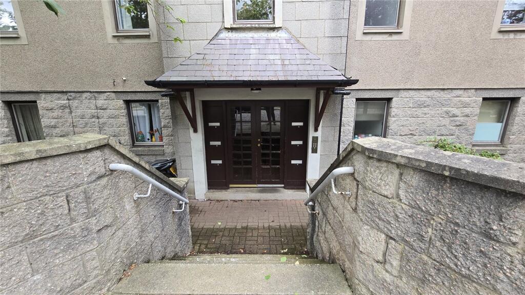 Apartment in Aberdeen - View 2