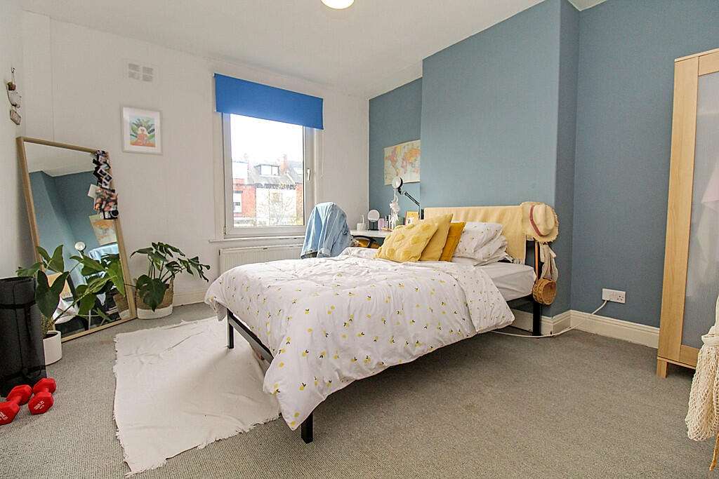 House in Leeds - View 2