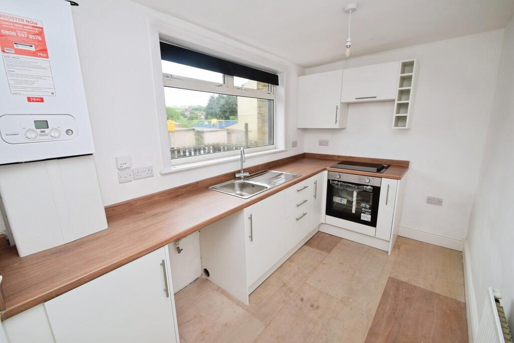 House in Keighley, Knowle Park - View 3