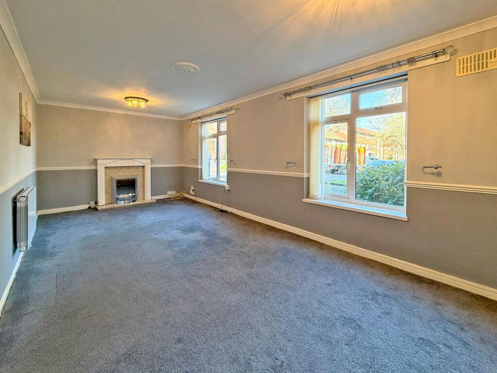 St. Michaels Court, Wolverhampton, WV6 photo 2