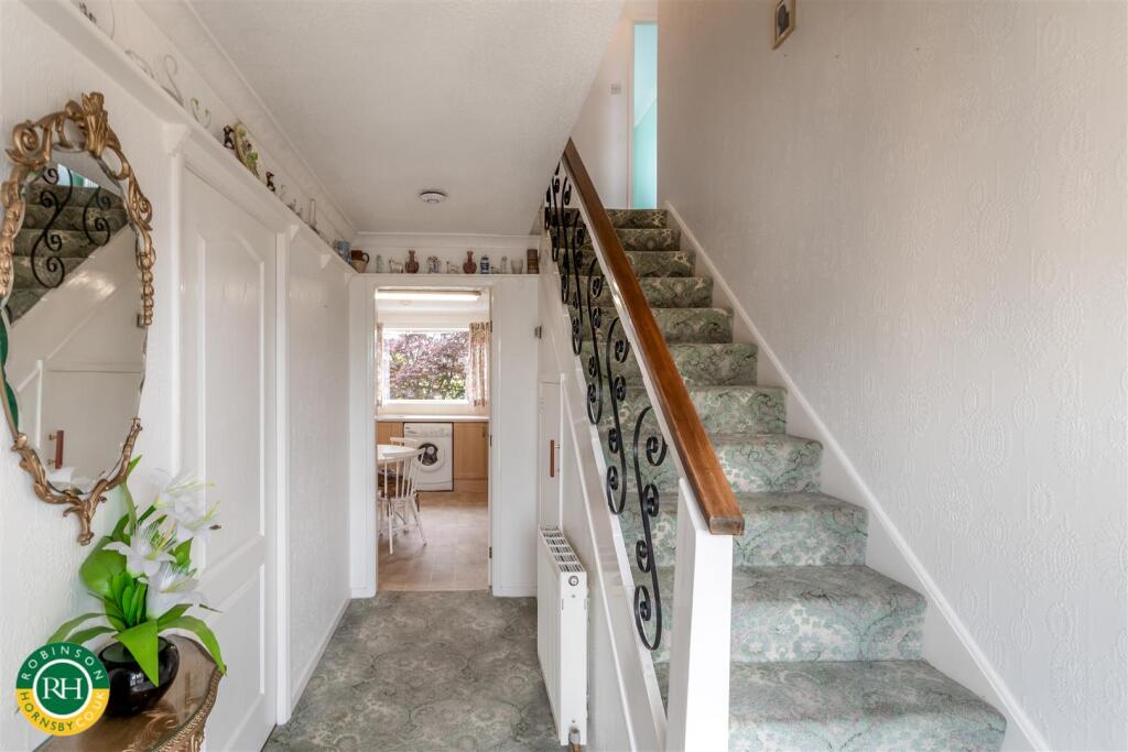 4-bed house on Whitton Close, Doncaster, £300,000