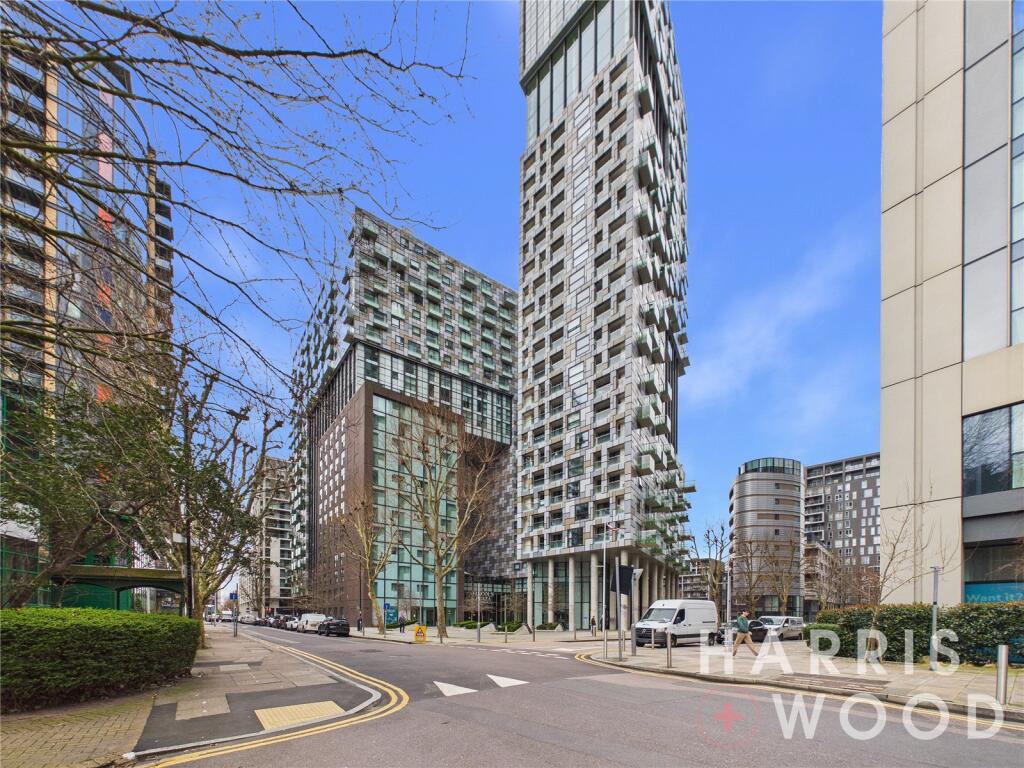 Main image of property: Lincoln Plaza, London, E14