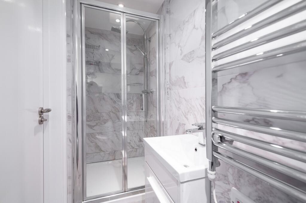 Apartment in London - More