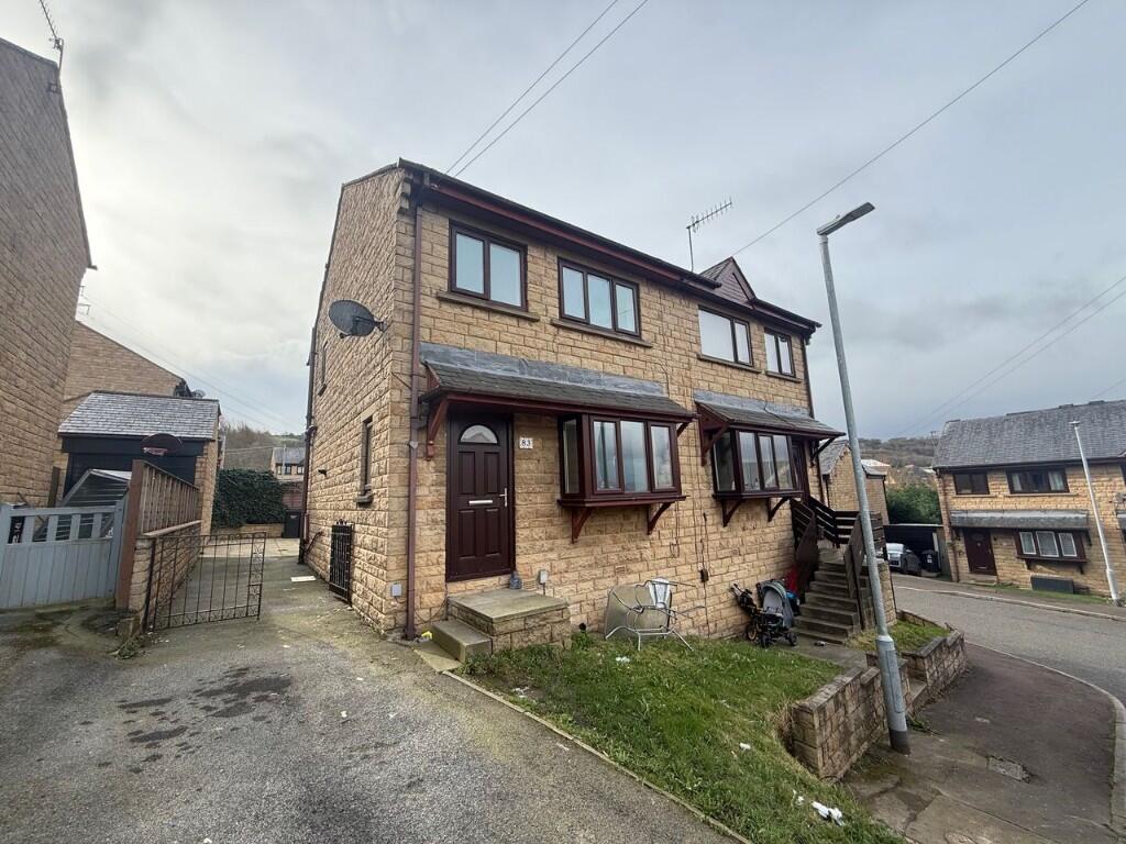 Main image of property: 83 Caldercroft, Elland, West Yorkshire, HX5 9AY
